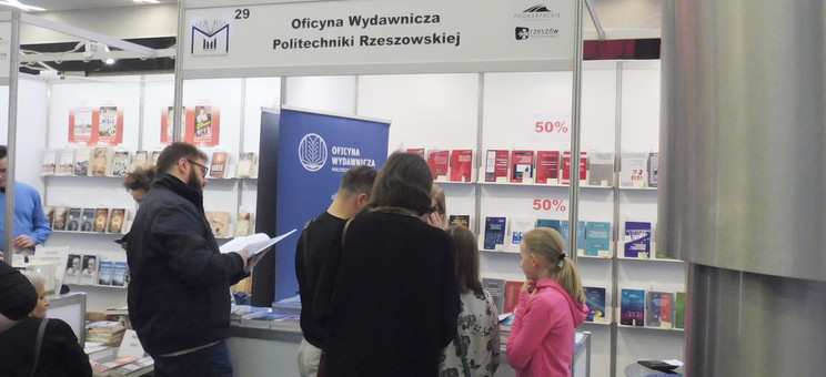 Oficyna Wydawnicza na Świątecznych Targach Książki